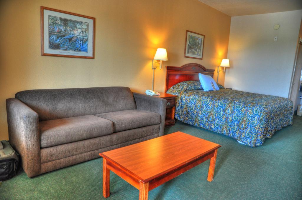 Lone Star Inn And Suites Victoria Zewnętrze zdjęcie