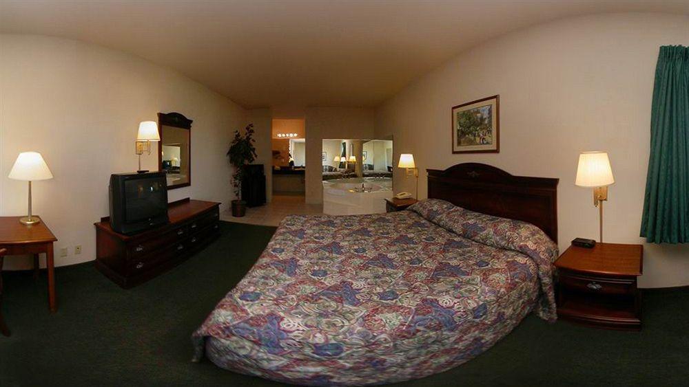 Lone Star Inn And Suites Victoria Zewnętrze zdjęcie