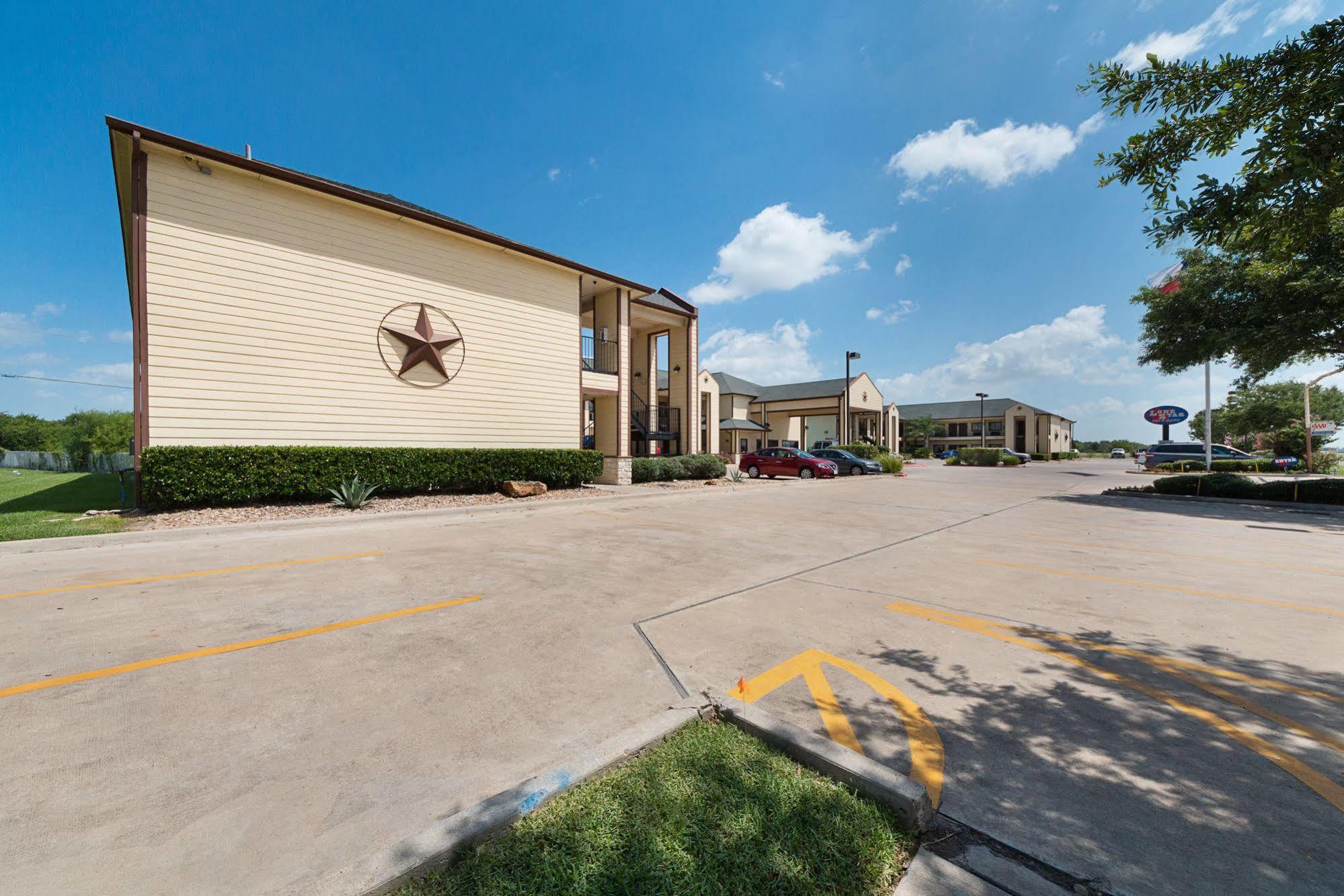 Lone Star Inn And Suites Victoria Zewnętrze zdjęcie