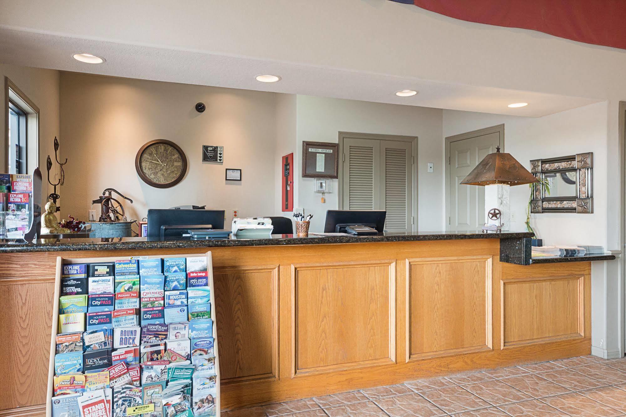 Lone Star Inn And Suites Victoria Zewnętrze zdjęcie