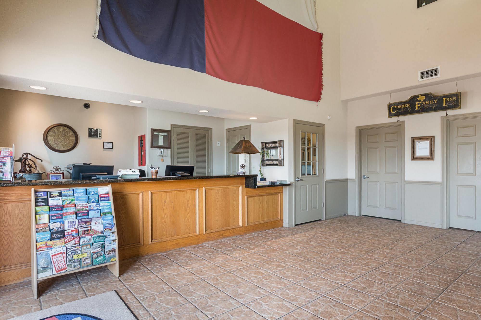 Lone Star Inn And Suites Victoria Zewnętrze zdjęcie